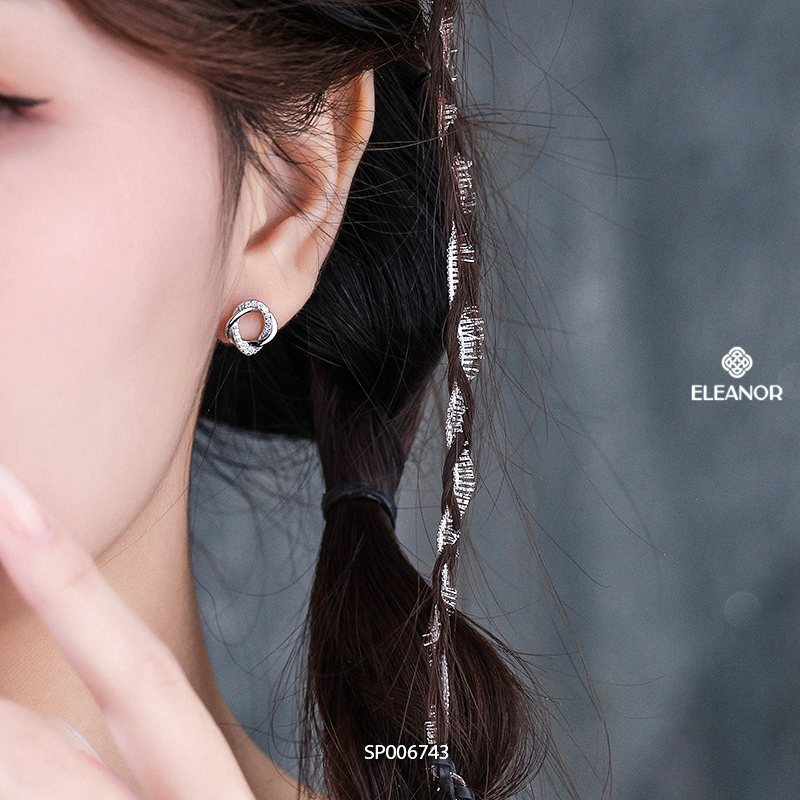 Bông tai nữ chuôi bạc 925 Eleanor Accessories viền xoắn phụ kiện trang sức khuyên tai đính đá 6743