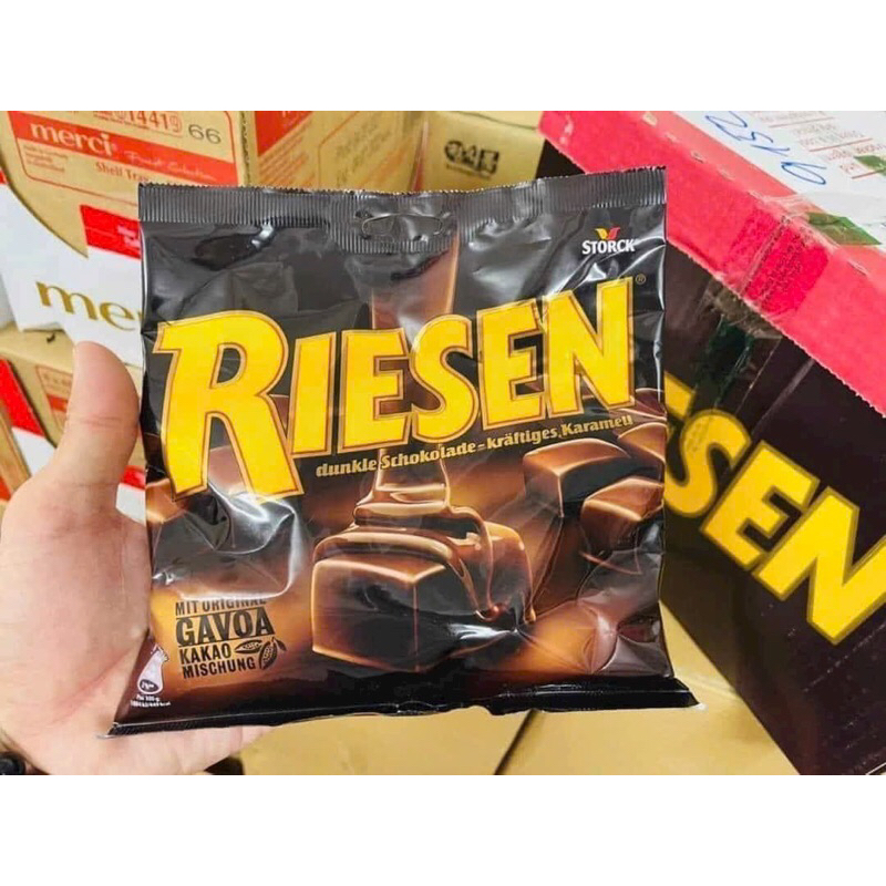 Kẹo socola Riesen Đức 60k/ 1 gói 105gr | Shopee Việt Nam