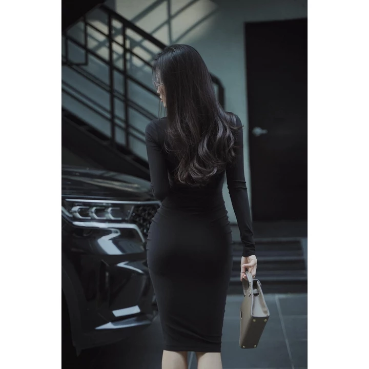 Váy cổ vuông dài tay váy hottrend váy body sang chảnh Annastore cập nhật xu hướng