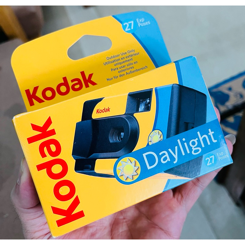 Máy chụp ảnh 1 lần Kodak Day Light, có sẳn trong máy 1 cuộn film Kodak