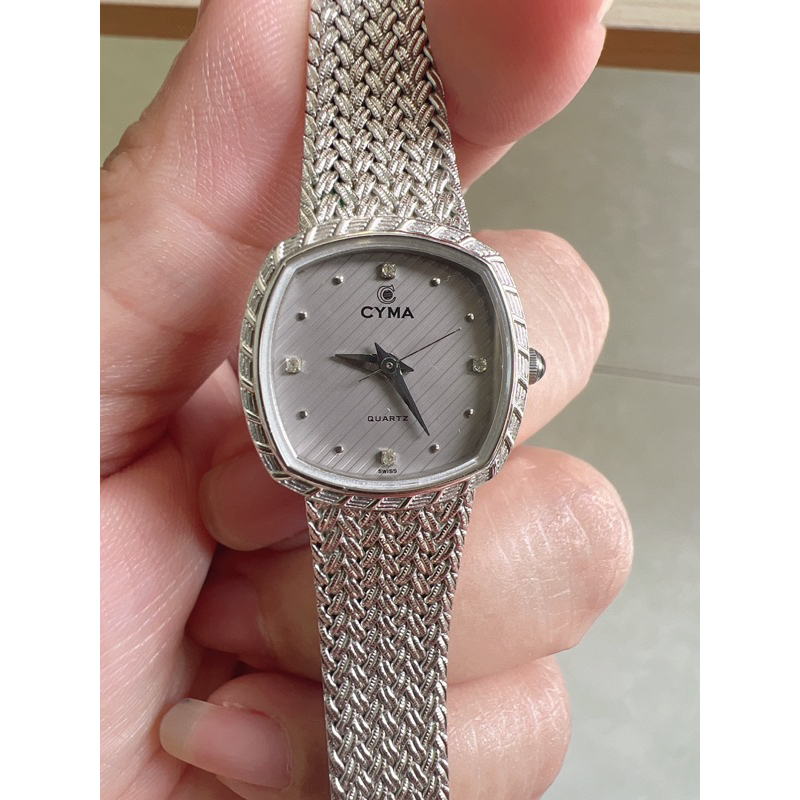 đồng hồ Thụy sĩ nữ hiệu cyma quartz