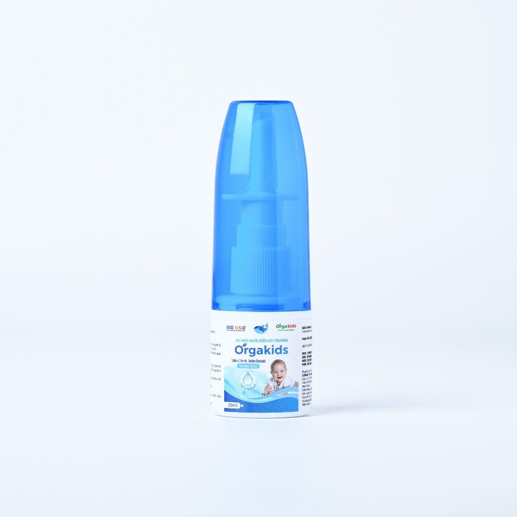Xịt mũi CẬN DATEmuối biển ưu trương Orgakids làm sạch mũi, hỗ trợ giảm nghẹt mũi, sổ mũi cho bé trên 6 tháng tuổi lọ 20m