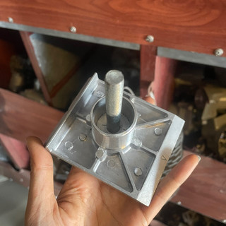 Mõm bào 82 có cọc - mặt đế trước máy bào - phụ tùng máy bào 82mm
