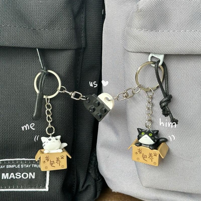 [Couple matchingkeychains 🐈🐈‍⬛] Móc khoá đôi | Keychain mèo con và trái ...