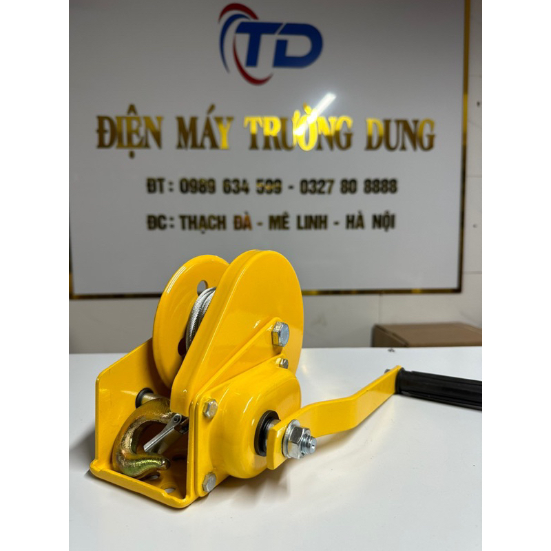 Tời quay tay nhập khẩu tự hãm tải 1200 lbs( 540kg ) ròng rọc 300kg và ...
