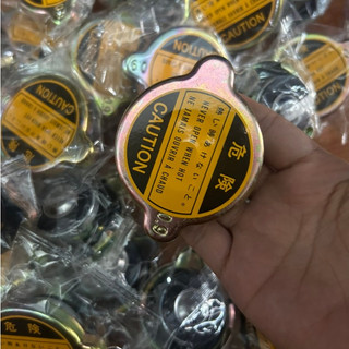 Nắp két nước ô tô loại to