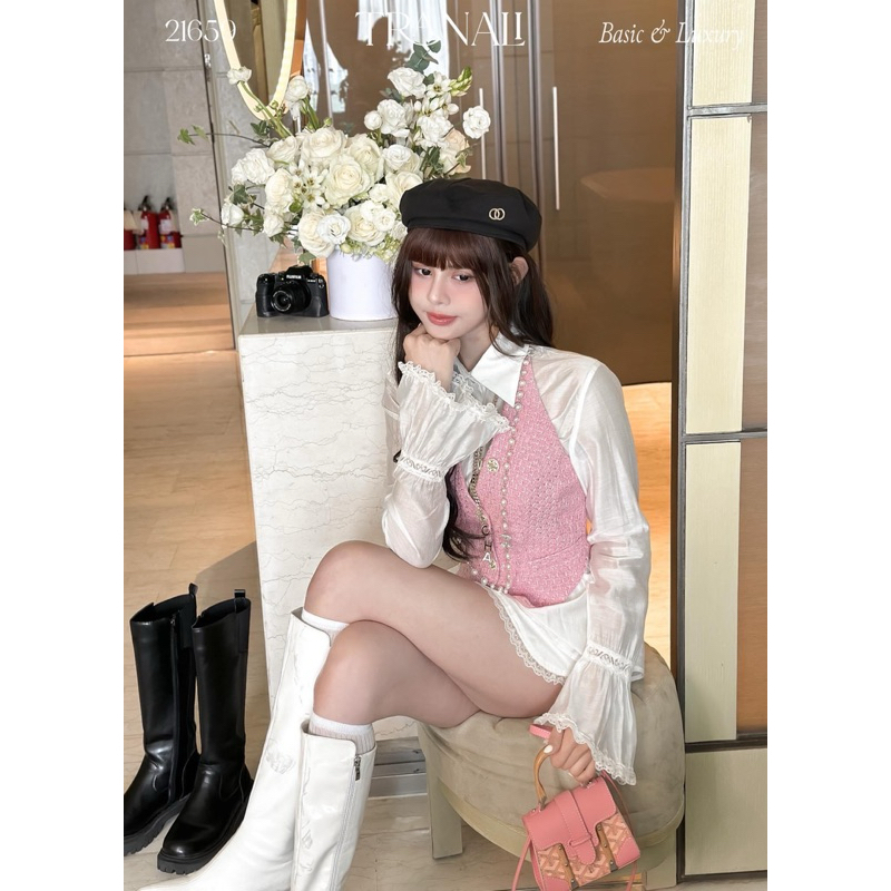 MIU.STUDIO | Set 3 chi tiết:Áo sơmi tơ phối ren mix gile dạ phối chân váy tafra tiểu thư sang chảnh