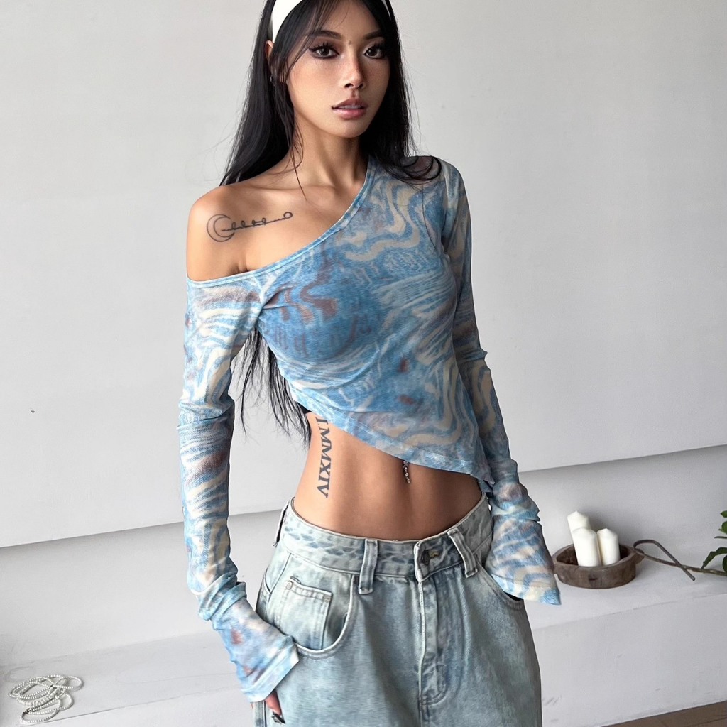 (SẴN) Áo croptop dài tay trễ vai chất voan lưới tay loe cá tính màu xanh biển  ACTV002 - Tiktik