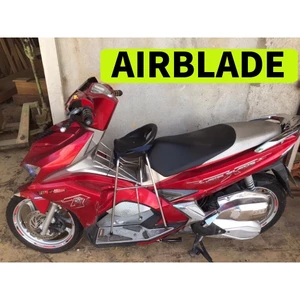 GHẾ ĐÔN GA INOX YÊN NHỰA AIRBLADE , PCX , IMPLUSE , FREEGO , VESPA CHO BÉ