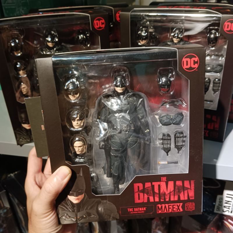 Mô hình Mafex No.188 The Batman có sẵn | Shopee Việt Nam