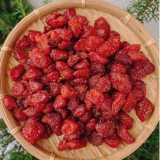 Dâu Tây Sấy Lạnh hũ pet 300gr