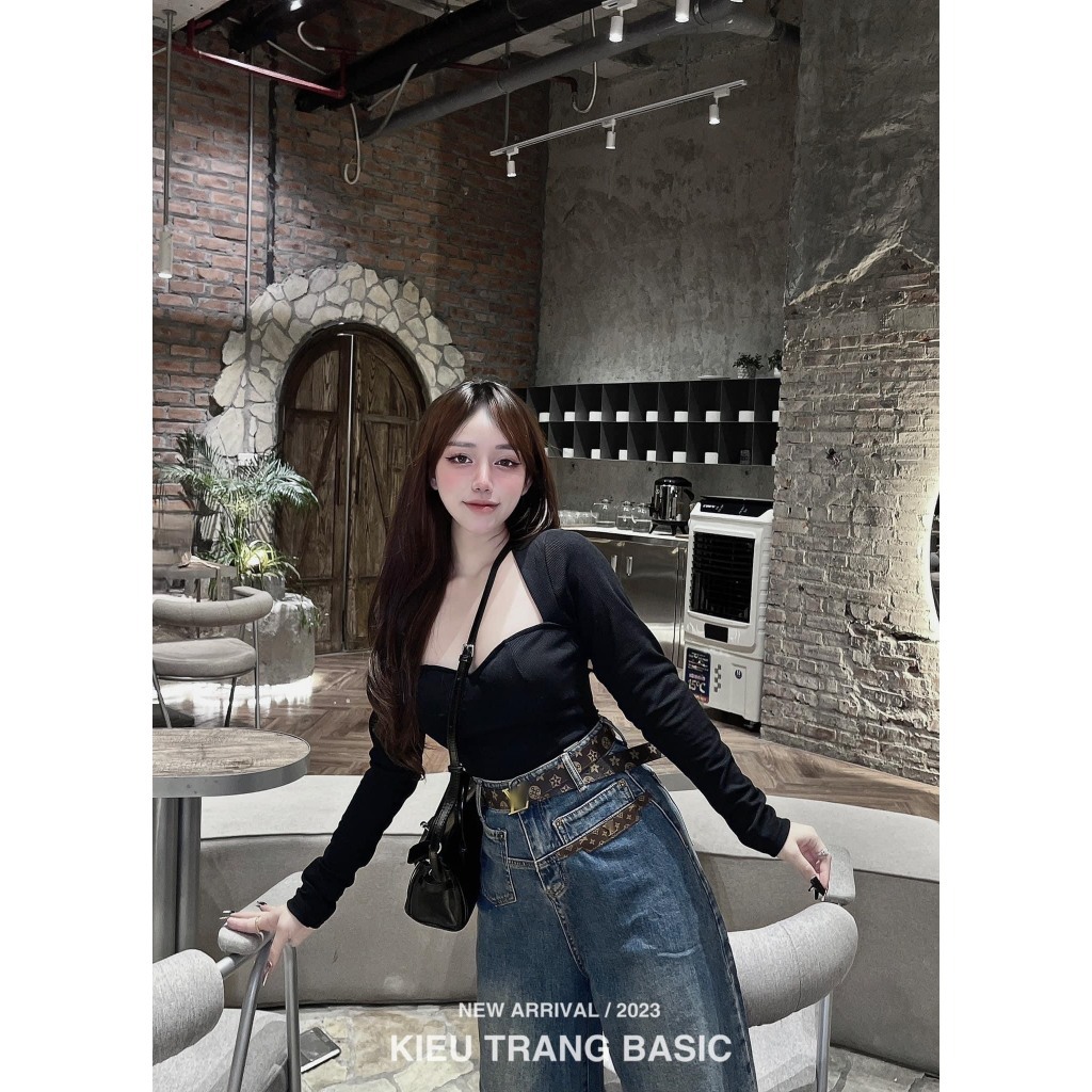 Áo Thun Tăm Cổ Lượn Kèm Mút-A115