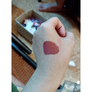 Son màu nâu lạnh, son màu nâu tây, nâu nude Dolly super matte siêu lì, lên môi sang chảnh tự nhiên