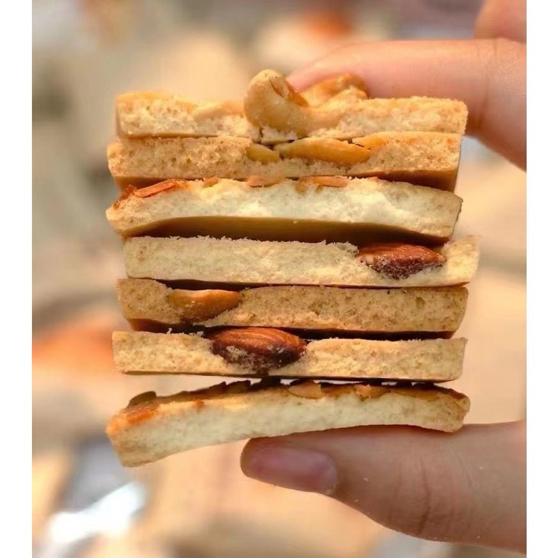 Bánh quy giòn mix hạt dinh dưỡng thơm ngon, hạt hạnh nhân, hạt điều, dừa sấy giòn bùi – 1 thùng