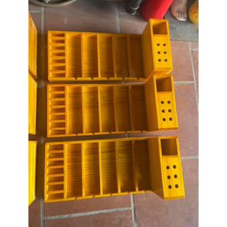 kệ gỗ tông đơ màu vàng 5 ngăn gỗ thông kt 58x25cm