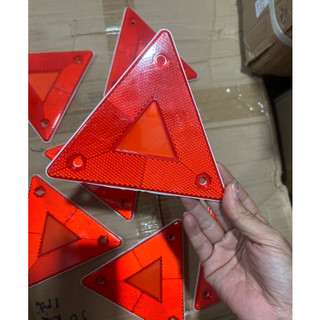 Miếng tam giác cảnh báo bé 15x15x15cm