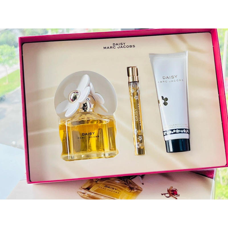 set nước hoa marc jacobs daisy eau de toilette giá tốt Tháng 2, 2024 | Mua  ngay | Shopee Việt Nam