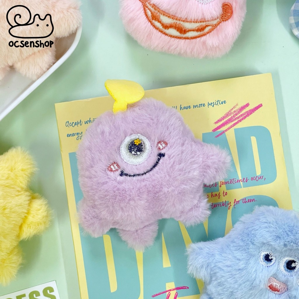 Pin cài áo bông Monster
