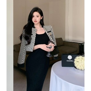 Áo dạ tweed khoác ngoài màu trắng đen Forgirl áo dạ nữ croptop phối cúc đồng sang chảnh T011