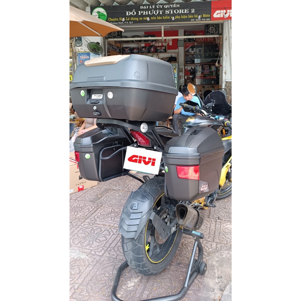 CẶP THÙNG HÔNG GIVI E22N - Thùng bên hông chính hãng Givi 22Lít