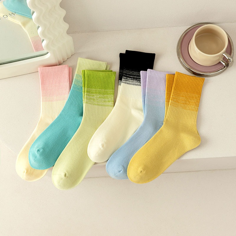 Vớ Tất cổ cao Nam Nữ loang 6 màu phong cách thể thao, năng động.