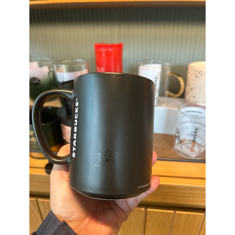 Bộ sưu tập Kỉ niệm 10 năm của Starbucks Vietnam Limited 2023 | BigBuy360 - bigbuy360.vn