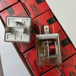 Combo 10 rơ le xi nhan 3 chân UUS vỏ đỏ điện 12v và 24v.