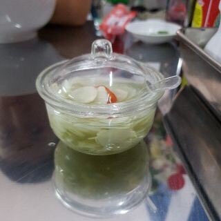 Hũ đựng gia vị -Hủ đựng chanh ớt - Xa tế  NHƯ THA CO có muỗng nhựa Acrylic Cao cấp - có hàng quán