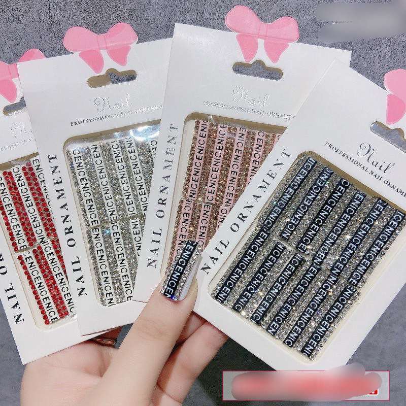 Đá chạy viền trang trí móng cực HOT