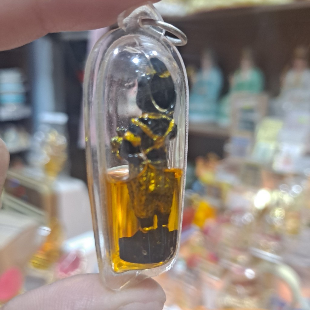 Mặt Dây Chuyền Khung Nhựa Cao Cấp 5cm – Phụ Kiện Thời Trang Unisex