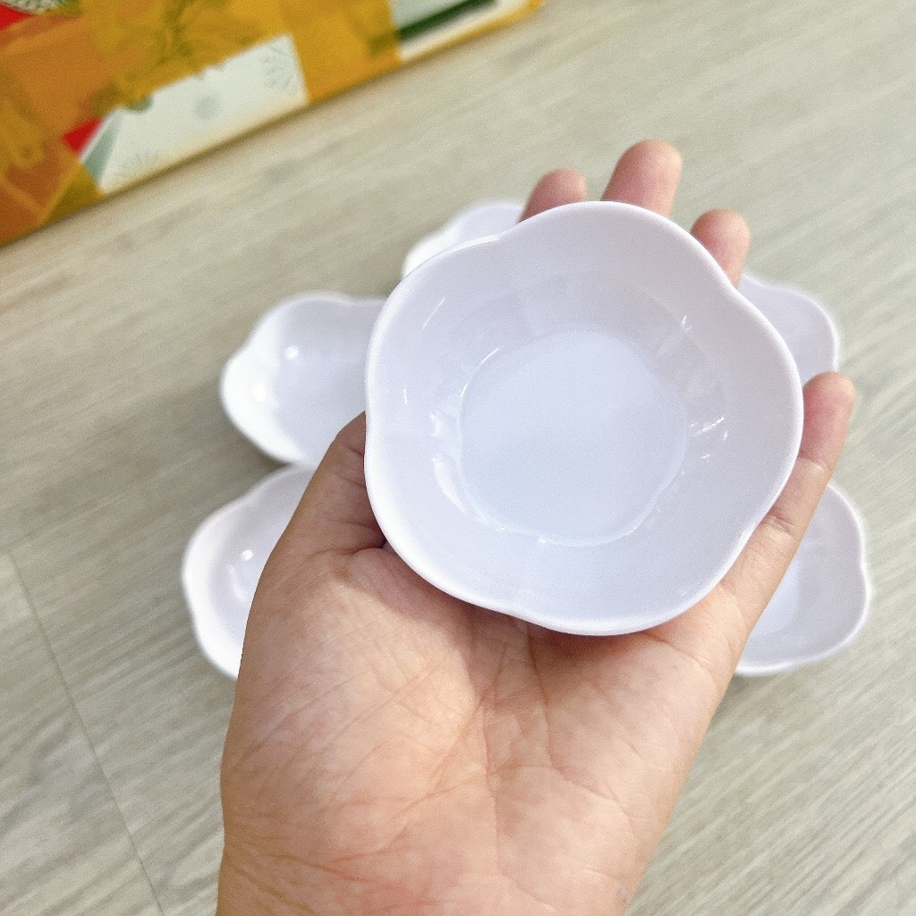 Chén chấm bông màu trắng - đụng nước chấm, muối tiêu chanh, ớt.....Chén chấm hình hoa FATACO CC50