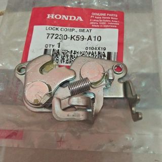 Bướm bát pát khóa yên sau Honda Vario Click 125 150 2015 2016 2017 2018 2019 2020