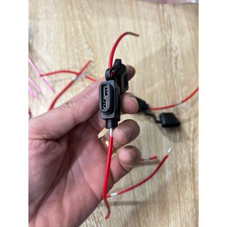 Chân cắm cầu chì có nắp. Đuôi cầu chì ô tô.