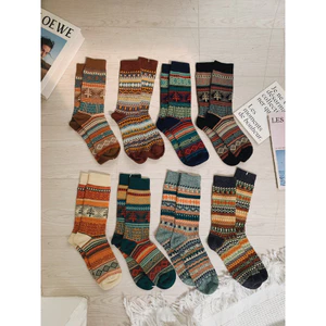 Tất Vớ Nam Nữ Haste Cổ Cao Retro Họa Tiết Thổ Cẩm Phong Cách Vintage Thời Trang Thu Đông Chất Cotton Ấm Áp