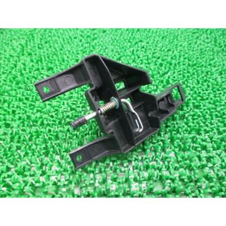 Chốt khóa mở nắp xăng PCX 125 Đời đầu 2010 2011