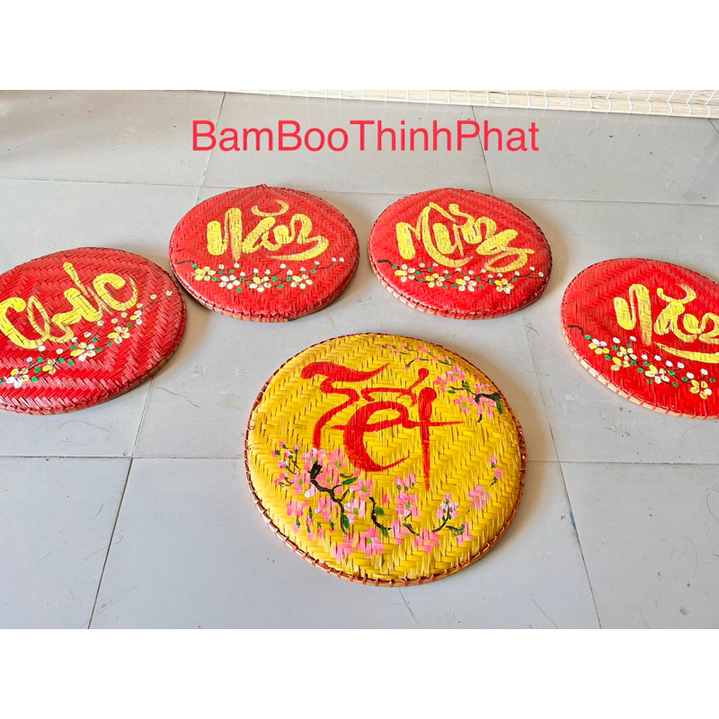 Set mẹt tre trang trí Tết chữ thư pháp chúc mừng năm mới. Mẹt tre viết ...