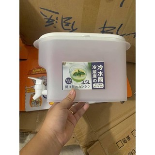 Bình Nước Nhựa 3l5 Để Tủ Lạnh Nhân Vòi