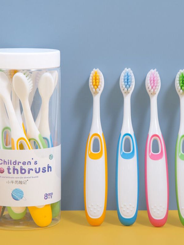 Hộp 8 Bàn Chải TOOTH BRUSH, Bàn Chải Đánh Răng Sợi Lông Tơ Siêu Mềm Dành Cho Cả Trẻ Em, Người Lớn AK