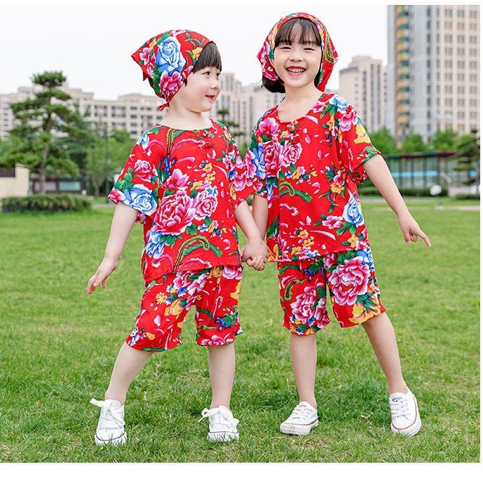 Bộ Đồ Thể Thao hoa lá cành Áo Thun Tay Ngắn Cổ Tròn Phối Quần Ống Rộng Thêu In Hoa Con Công unisex Kl1