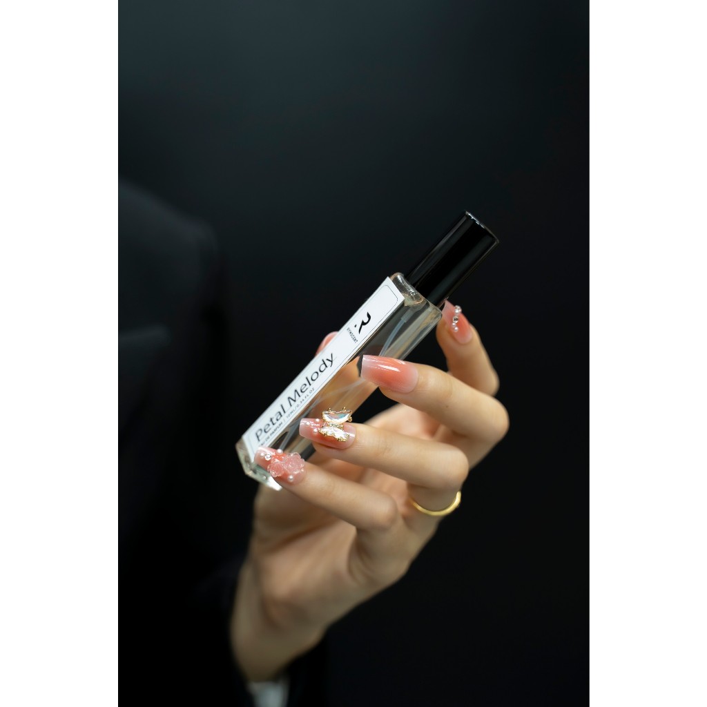 Nước hoa RYMSCENT Nữ Petal Melody 10ml | Nhóm hương hoa, độ lưu hương từ 6h-8h | Dạng xịt.