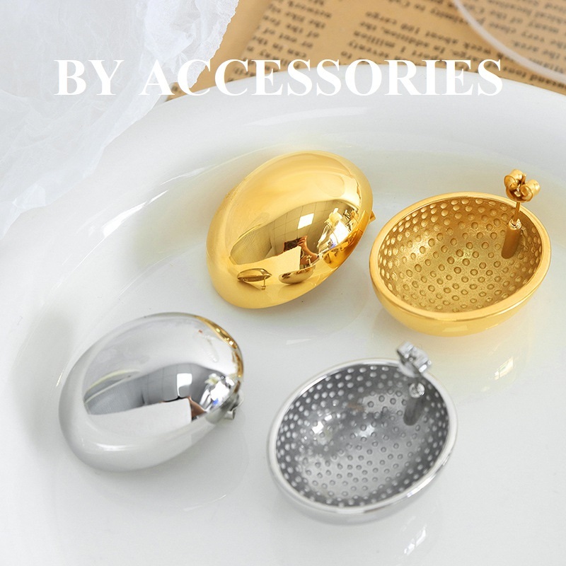 Bông tai nữ titan hình bầu dục hốc rỗng size lớn sang trọng thời trang không gỉ WE2339 BY ACCESSORIES