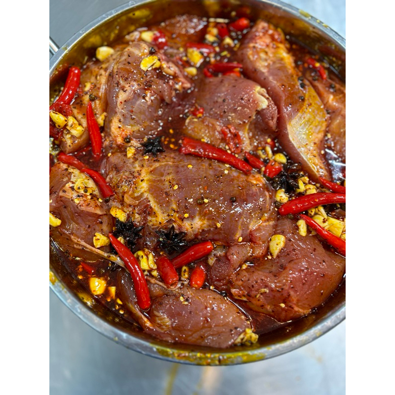 Khô heo cháy tỏi-  thịt sợi dai mềm, tỏi nhiều, cay nhẹ, không chất bảo quản 300g