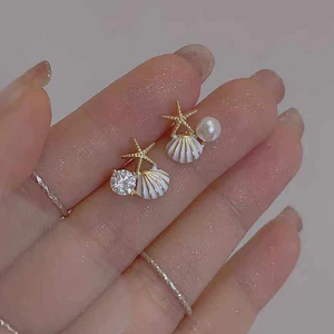 Bông tai đi biển hình vỏ sò và sao biển xinh xắn