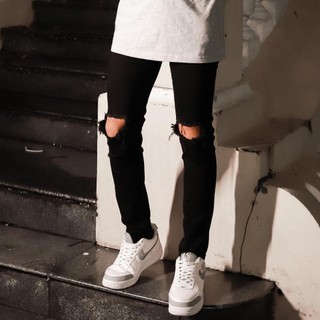 Quần Skinny Jean Nam-AMILY-Màu Đen-Rách Gối To-Chất Cotton Co Giãn-Ống Đứng Dáng-Ống Ôm Chân Skinny