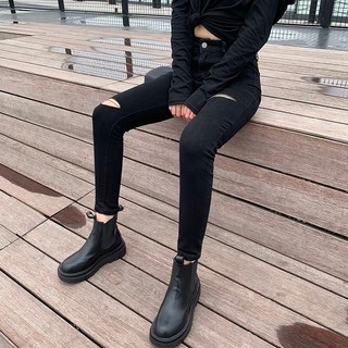 Quần Jean Nữ Lưng Cao AMILY màu đen trơn rách gối dáng Skinny Tôn Dáng