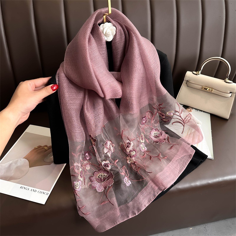 Khăn Choàng Cổ Lụa Cao Cấp Tơ Tằm Thêu Tay Họa Tiết Sang Trọng Đẳng Cấp _  MIUNA
