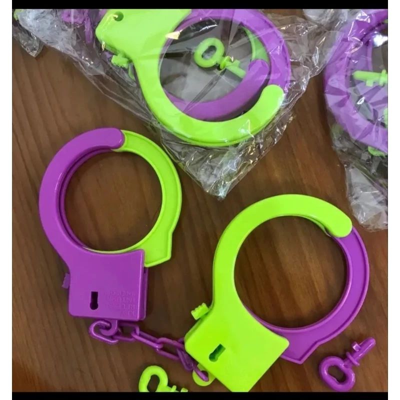 Còng tay đồ chơi - Giá Tốt, Sale Tháng 10, Freeship 0Đ | Shopee Việt Nam