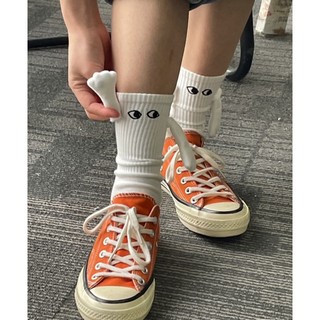 Tất Nam Châm Vớ Đôi Có Tay Cute Đen Trắng Cổ Cao Nam Nữ Độc Lạ T64