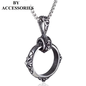 Dây chuyền nam titan chrome hearts mặt tròn chạm nổi họa tiết iris retro không gỉ MN19