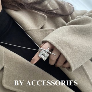 Dây chuyền nam nữ unisex titan mặt hình cuốn sách Magic book mở ra được không gỉ độc đáo WN23107